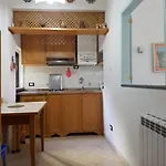 Giuliana's Cosy מונטרוסו אל מארה