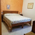 Giuliana's Cosy * מונטרוסו אל מארה